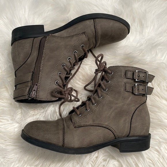 Steve Madden boots - size 7 - Picture 1 of 8